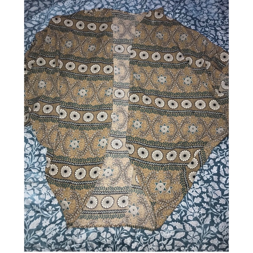 Kimono! Looks fa little weird in the picture